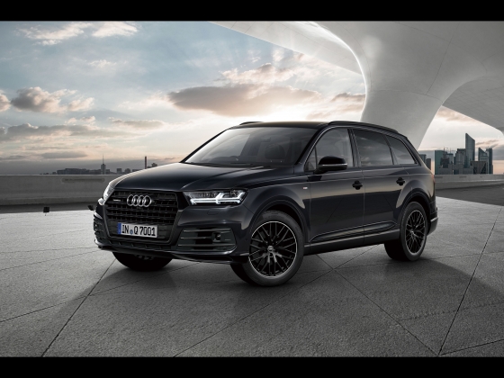 Audi Q7 black styling [2019] 001