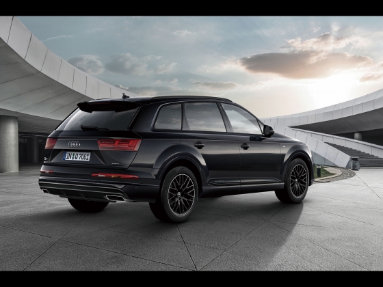 Audi Q7 black styling [2019] 002