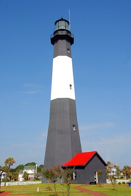 tybee-island-lighthouse-1881765_640.jpg
