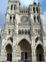 Cathedral_of_Amiens_front.jpg