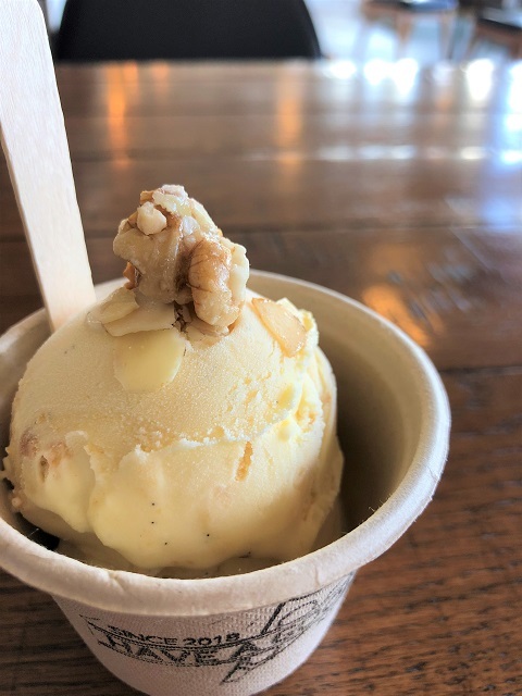 HAVE A GOOD SLICE 自家製アイスクリーム（ピーナッツバター）
