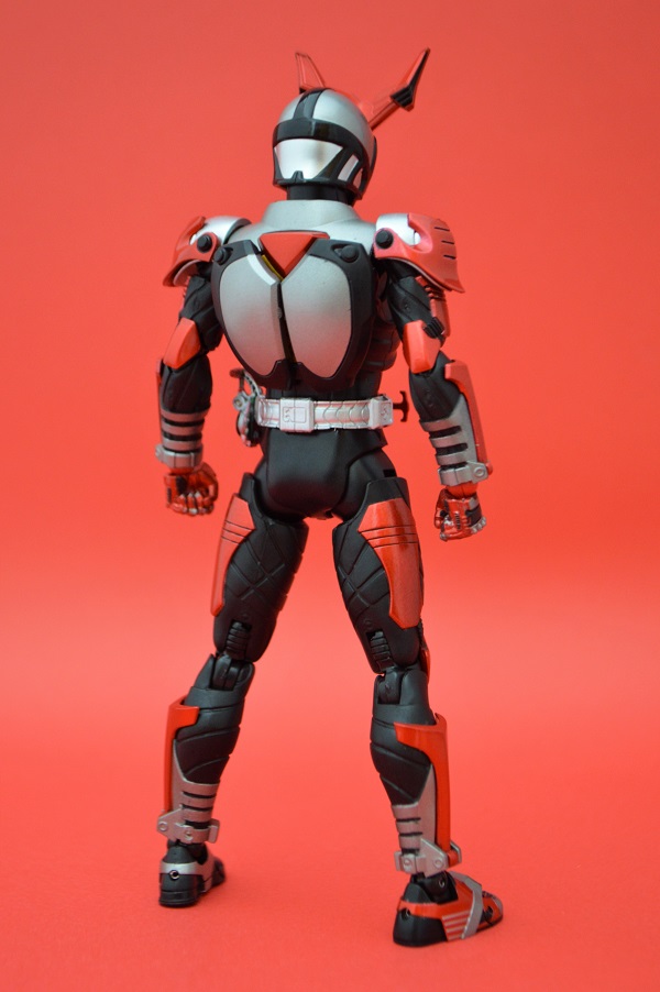 S.H.Figuarts（真骨彫製法） 仮面ライダーカブト ハイパーフォーム