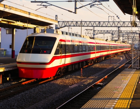東武鉄道 200系 特急りょうもう30号【羽生駅】