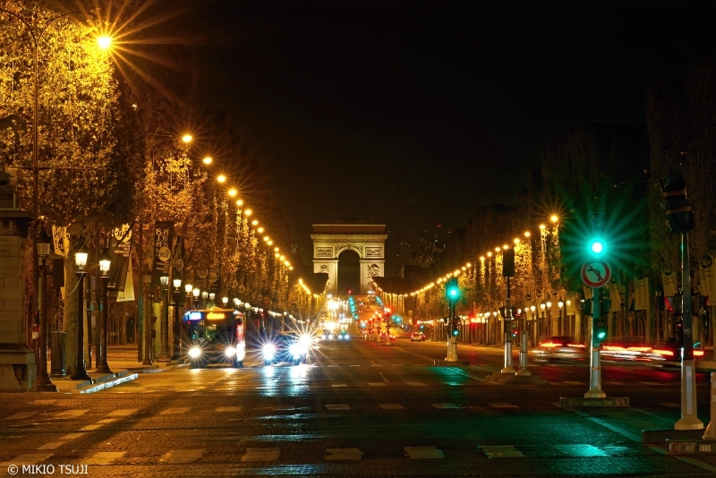 絶景探しの旅 - 0798 夜明け前のシャンゼリゼ通り （フランス パリ）
